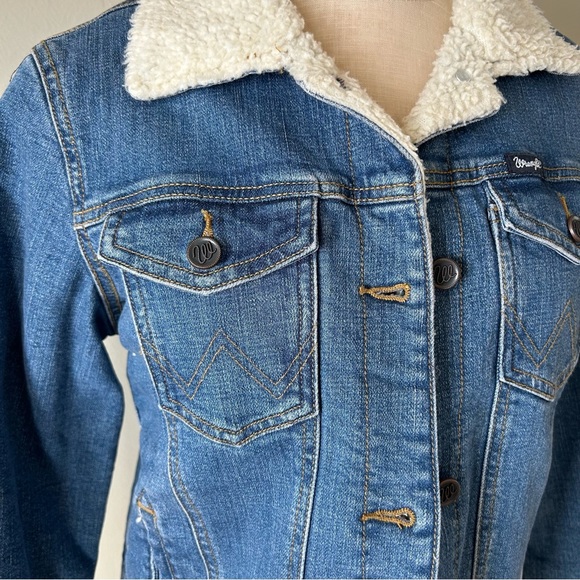 NWOT Wrangler Sherpa Denim Jacket - Picture 5 of 6